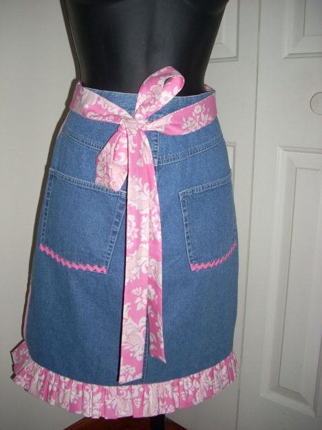 Cow Girl Apron accented with Ava Rose!